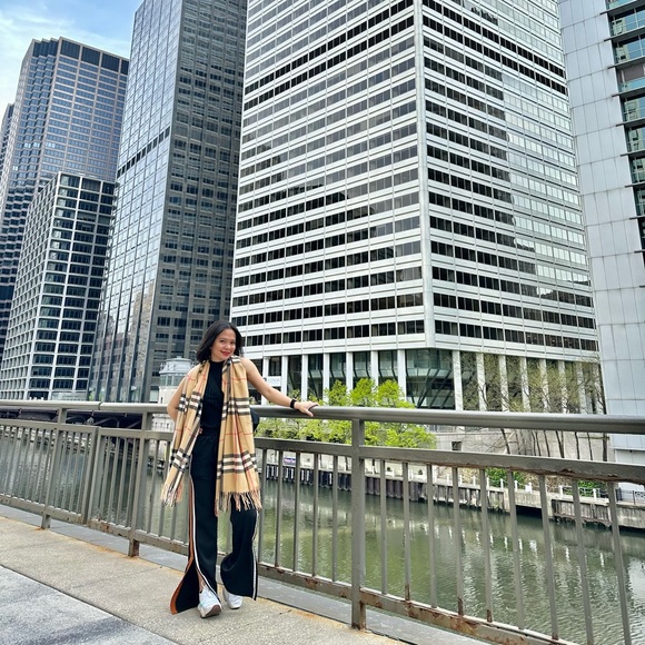 Meet your Posher, Yen - Picture 11 of 17